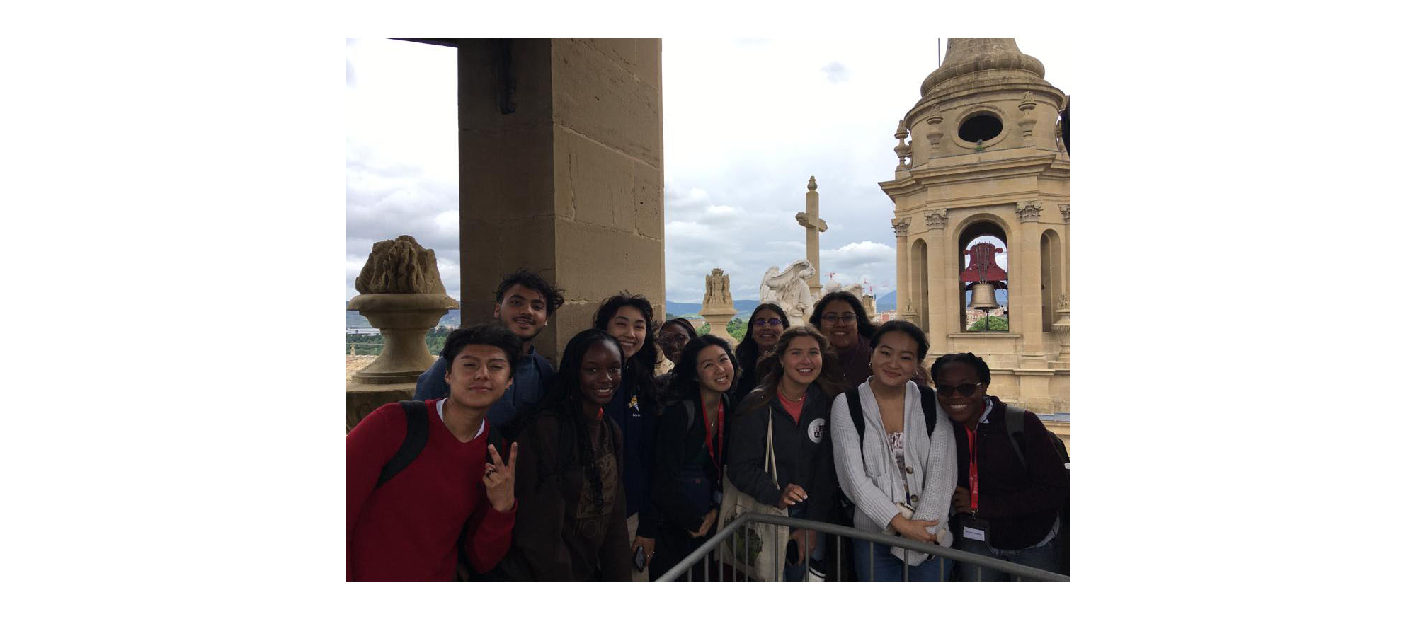 Linda and a group of her fellow Rice students pose for a picture inside of a cathedral in Pamplona.