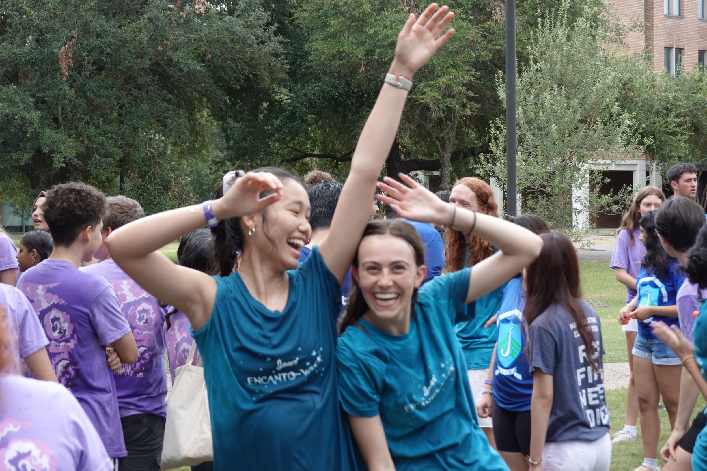Students looking excited on move-in day!
