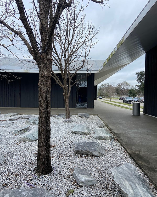 Fig. 3: Menil Drawing Institute courtyard.