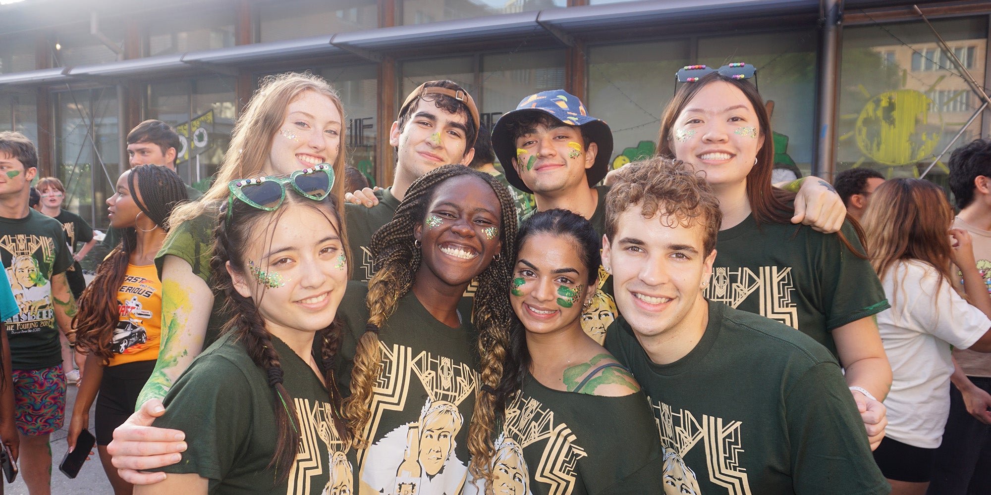 group photo of 8 people together